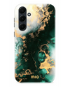 Donkergroen Mio By Mobilize telefoonhoesje met marmerlook en gouden accenten voor Samsung Galaxy A55 5G.