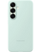 Mintgroene Samsung Silicone Cover voor de Galaxy S25 Plus 5G, met een minimalistisch design en uitsparingen voor de camera's.