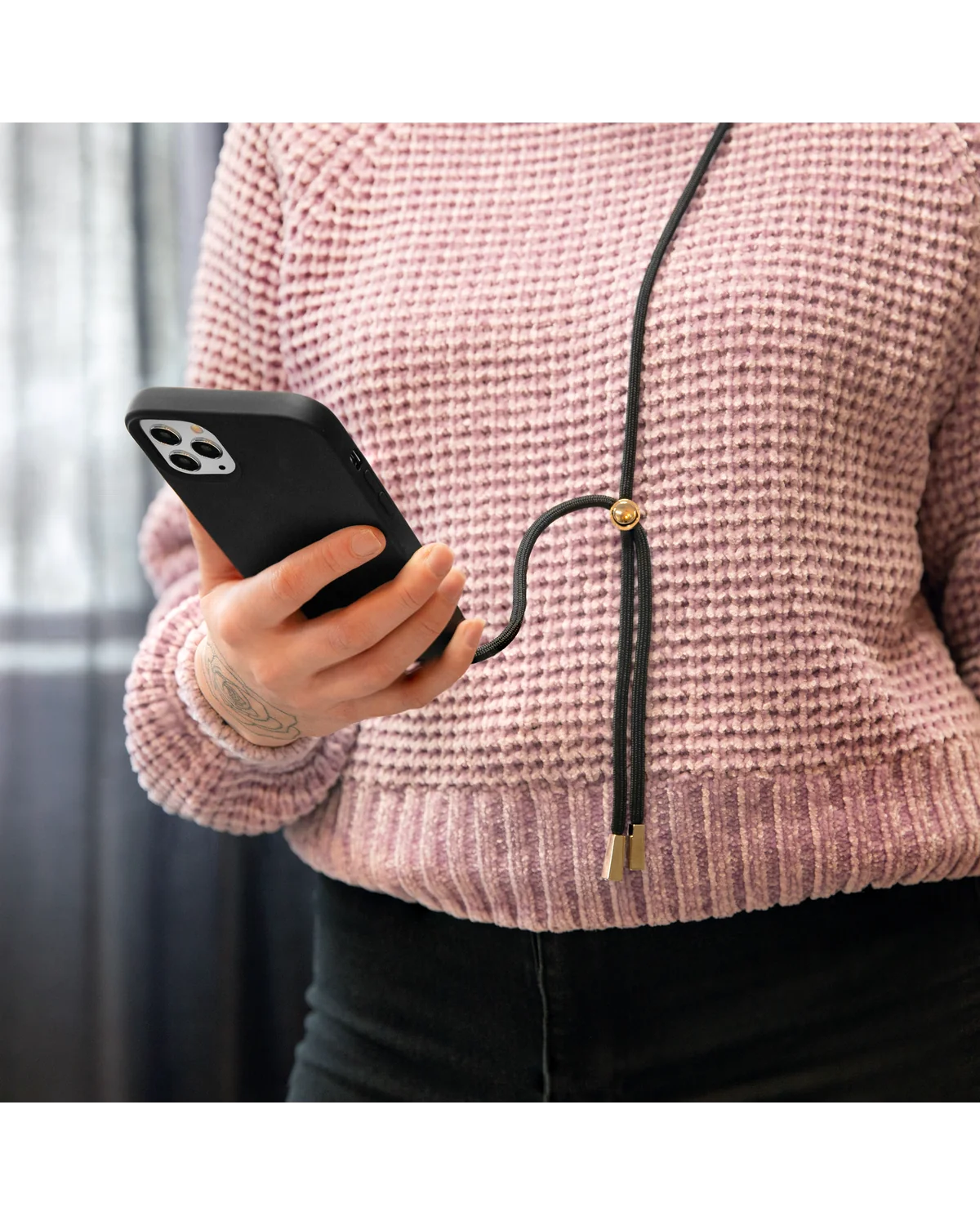 Mobilize Lanyard Gelly Case Telefoonhoesje Apple iPhone 15 Pro Max Zwart